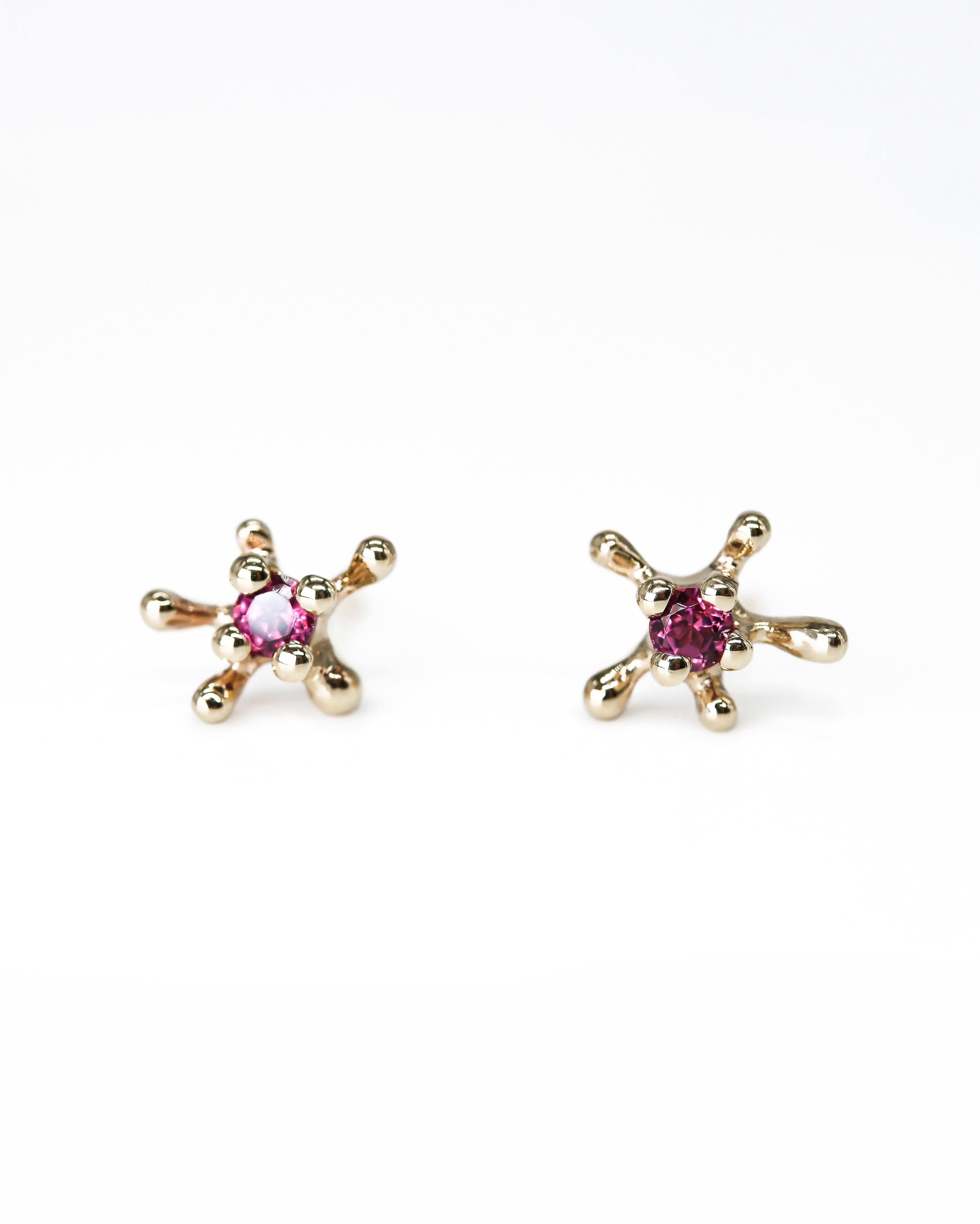 עגילי גלורי קורל Yael Pilo | Handcrafted Creations
